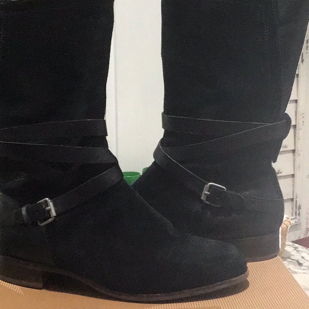 UGG suede black boots